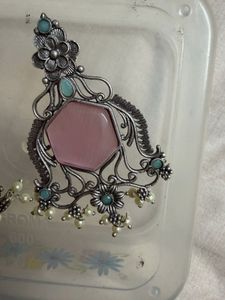 Elegant Pink Stone &amp; Pearl Dangler Earrings