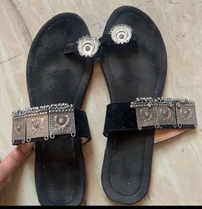 April Sale Price 🔥 Women Flats