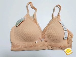 Comfortable Peach Lace Trim Bra