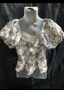 Floral Print Puff Sleeve Top