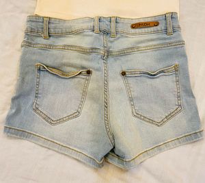 Cream Tank Top &amp; Denim Shorts