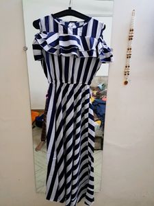 🔥Beautiful Full Length Dress🔥