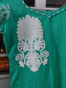 Size XS Green Embroidered Kurta with Dupatta
