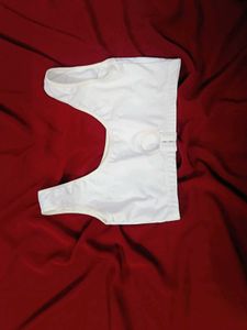 🇳🇿💫🎀Comfortable White Sports Bra