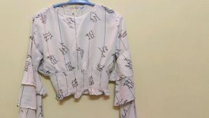 Chic Ruffled Sleeve Crop Top