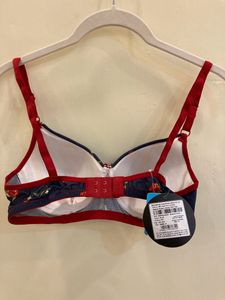 Clovia Lightly Padded Bra