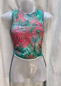 39251. Patterned Sleeveless Top