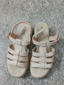 Zudio Beige Wedge Sandals