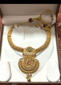 Exquisite Gold-Tone Necklace Unused