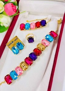 Beautiful Multicolour Jwellery Set....