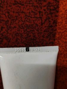 Minimalist Marula Oil Moisturizer