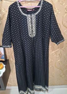 Elegant Black &amp; White Kurta