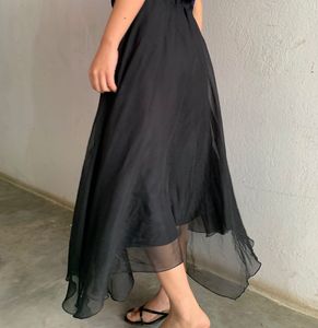 Flowy Black Asymmetrical Skirt