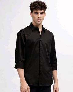 Men's Cotton Solid Slim Fit Casual Shirt with Pock