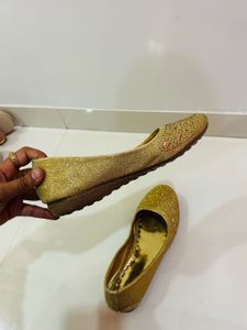 Golden Jutii