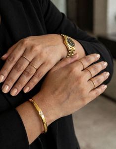 ✨ GOLD OVAL SOLITAIRE BANGLE – MINIMAL &amp; ELEGANT �