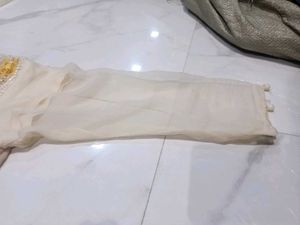 Elegant Off-White Kurta with Dupatta