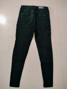 Stylish Black Jeans