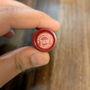 DOT &amp; KEY Lip Balm - cherry crimson with SPF 50+