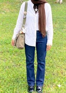 COMBO🎀 Classic Blue Jeans + Off-White Shirt