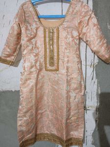 Elegant Peach Kurta Set with Dupatta