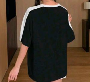 Stylish Black &amp; White Graphic T-Shirt