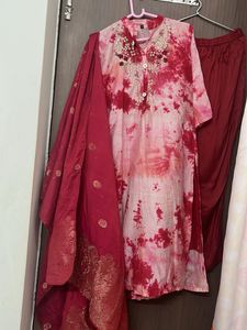 Stylish Tie-Dye Kurta Set with Dupatta for M & L