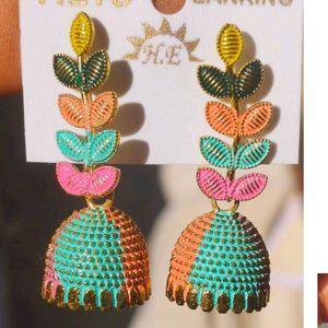 Multicolour Traditional Jhumka Pack Of 1