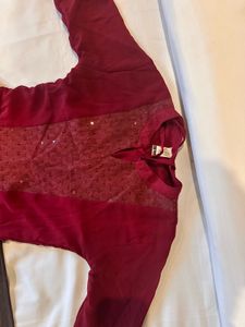 Elegant Maroon Georgette Gown