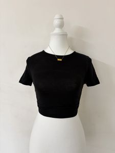 sexy backless Crop Top😭🤍