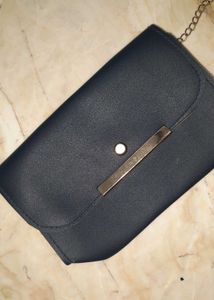 Chic Black Crossbody Bag
