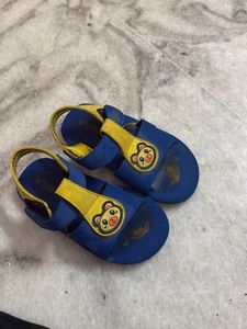 Cute Blue &amp; Yellow Sandals