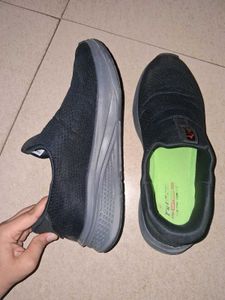 Men's Black Slip-On Casual Shoes