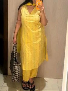 Anouk Yellow Ethnic Motifs Printed Kurtaset