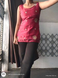 mehroom sleevless kurti stiched by me for sale