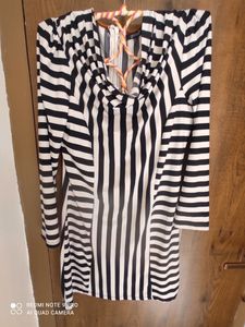 Globus Fullslevees Tunic In Very Good Condition