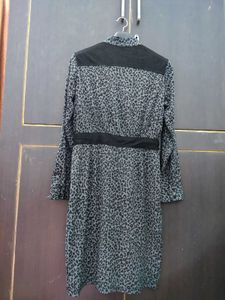 Chic Leopard Print Button-Up with zip Bodycon dres