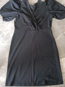 Chic Black Puff Sleeve Dress