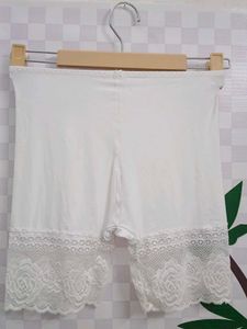 (1300)White Lace Trimmed Bloomers
