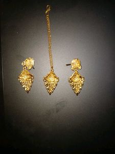 Gold-Plated Earrings &amp; Maang Tikka Set