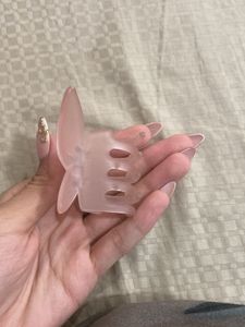 butterfly clip peach