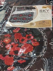 Double Bedsheet Set with Pillow Covers
