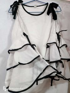 Chic White Bell Sleeve Top