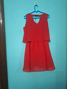 Chic Red Sleeveless Mini Dress