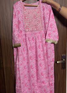 Pretty Pink Paisley Kurta with chunni and pants
