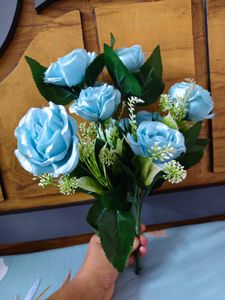 Beautiful Blue Rose Bouquet