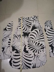 Stylish Black &amp; White Tank Top