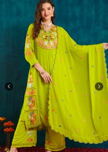 women geogratte embroidery kurti pant dupatta set