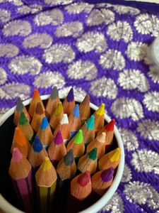 Colored Pencils Set