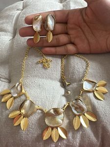 Boho Chic Mother of Pearl Necklace &amp; Earrings Set